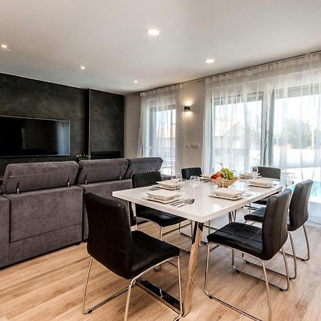 3 Bedroom Beautiful Home In Rastane Donje Donje Rastane Luaran gambar