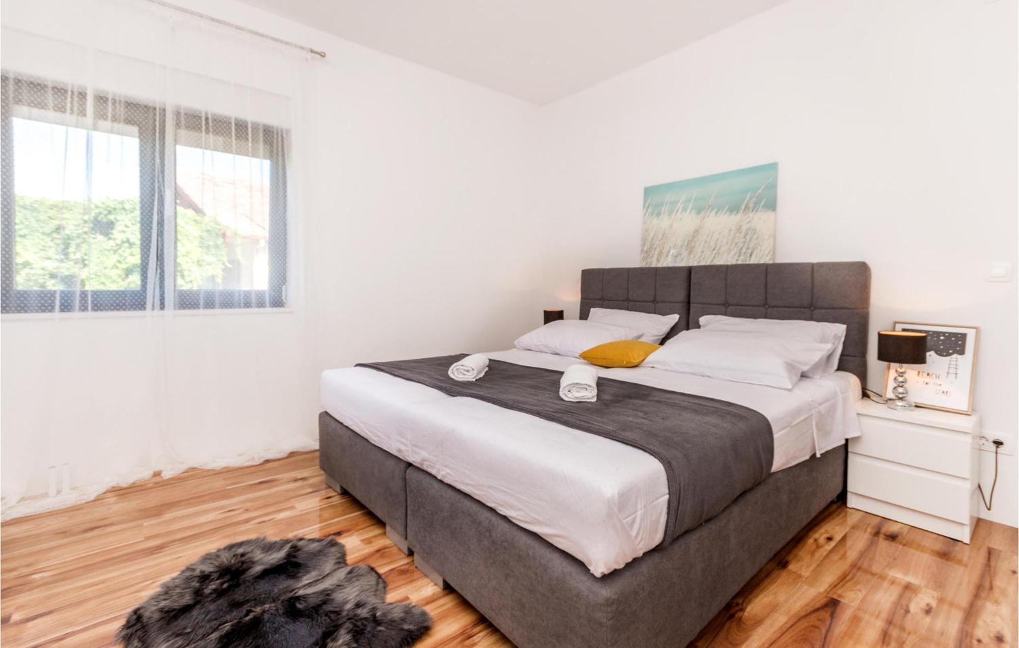3 Bedroom Beautiful Home In Rastane Donje Donje Rastane Luaran gambar