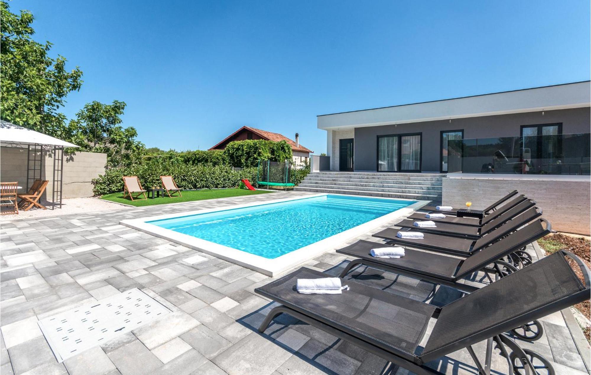 3 Bedroom Beautiful Home In Rastane Donje Donje Rastane Luaran gambar